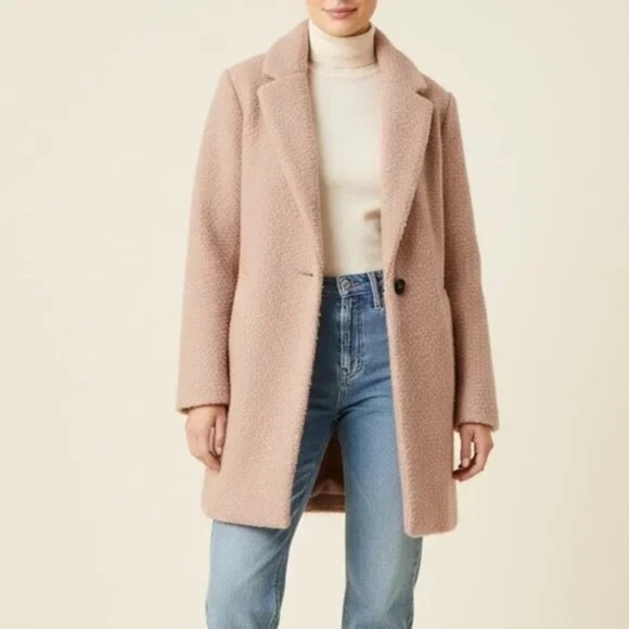 Old Navy Jackets & Blazers - Old Navy Women’s Sherpa Coat